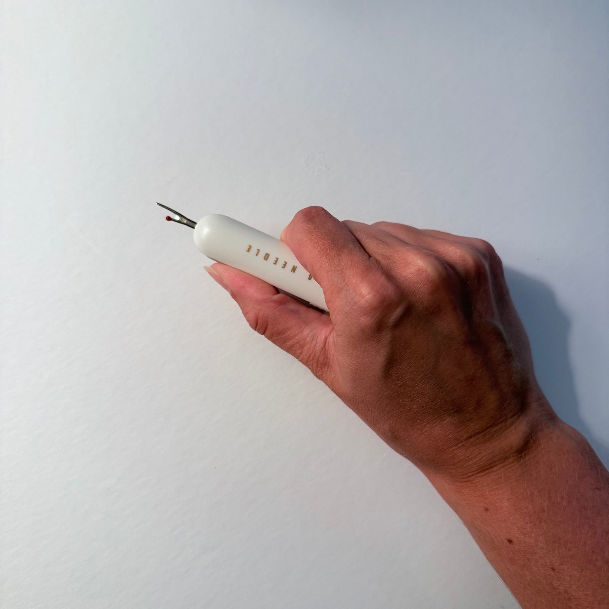 Seam Ripper/Needle Threader Tool