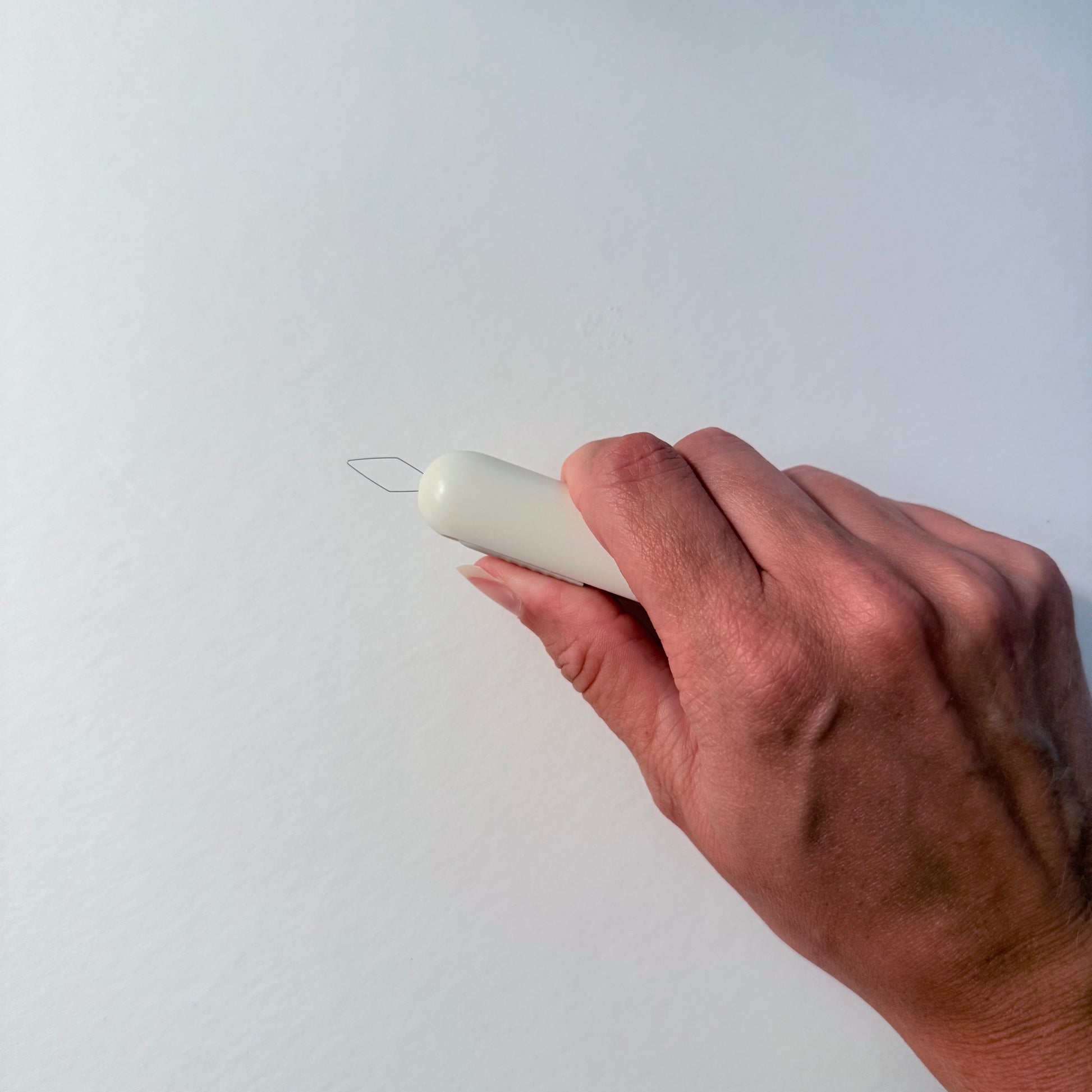 Seam Ripper/Needle Threader Tool