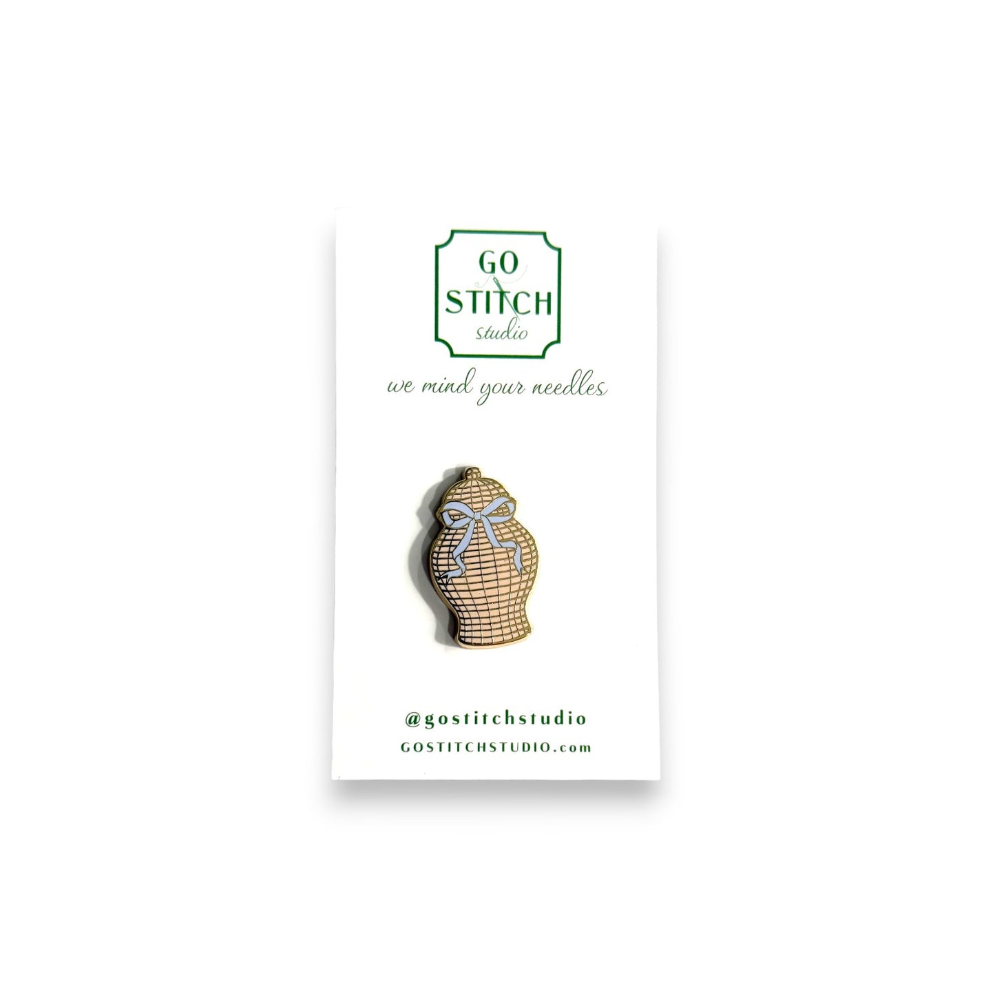 Rattan Ginger Jar Needle Minder