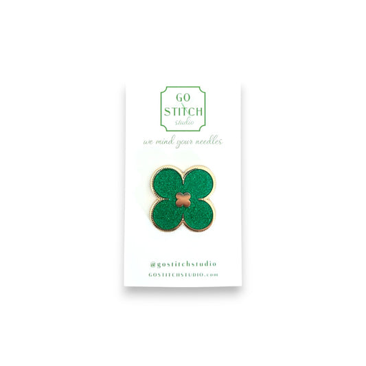 Green Glitter Clover Needle Minder